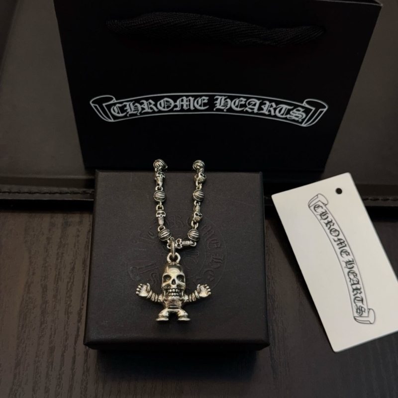 Ch*0me He**ts necklaces